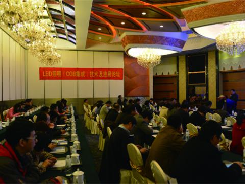 �����������Ͼ�����LED�������ռ�Ӧ����̳