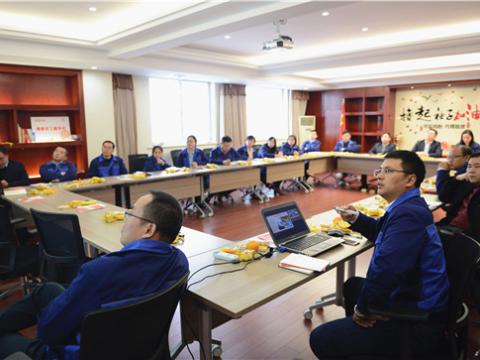 ��ѧϸ��ת��ͷ��ʵ�� ����������ʱ���ŵ���֧��չѧϰʮ�Ŵ��� 