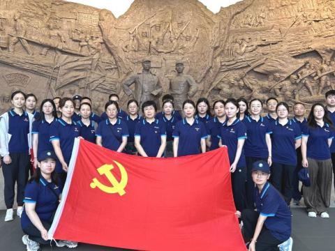 ���ŵ�ί��չ�����µ�ʷ��������ٳ��������⵳�ջ